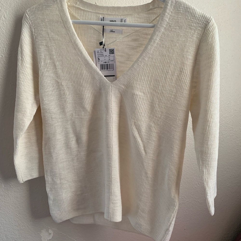 NWT Mango 3/4 sleeves sweater